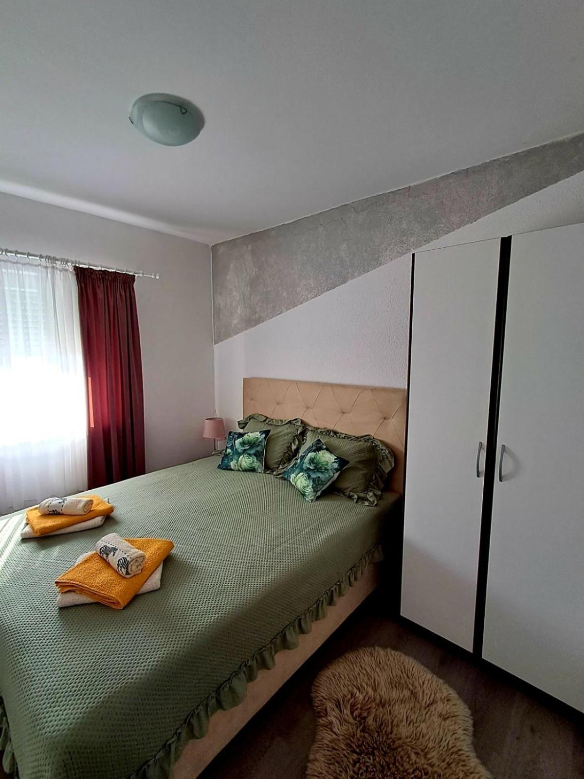 Apartament Miroslav *