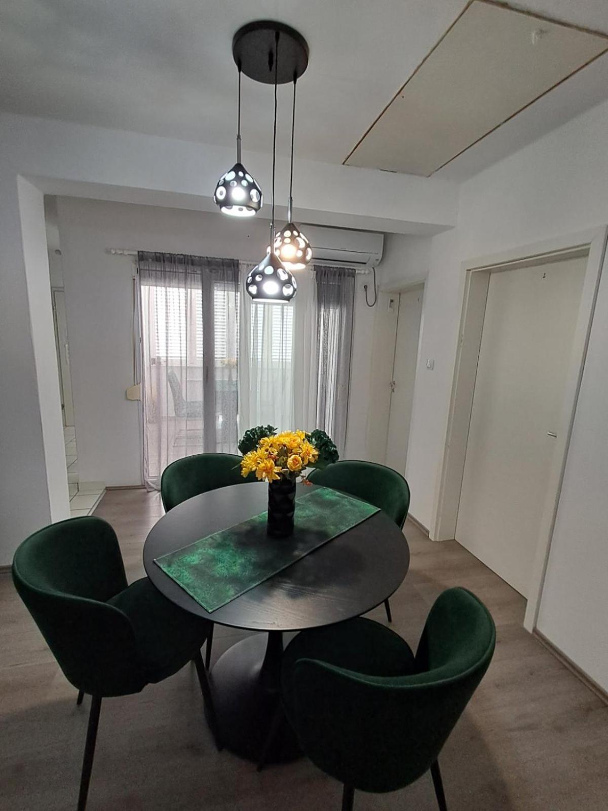 Apartament Miroslav *